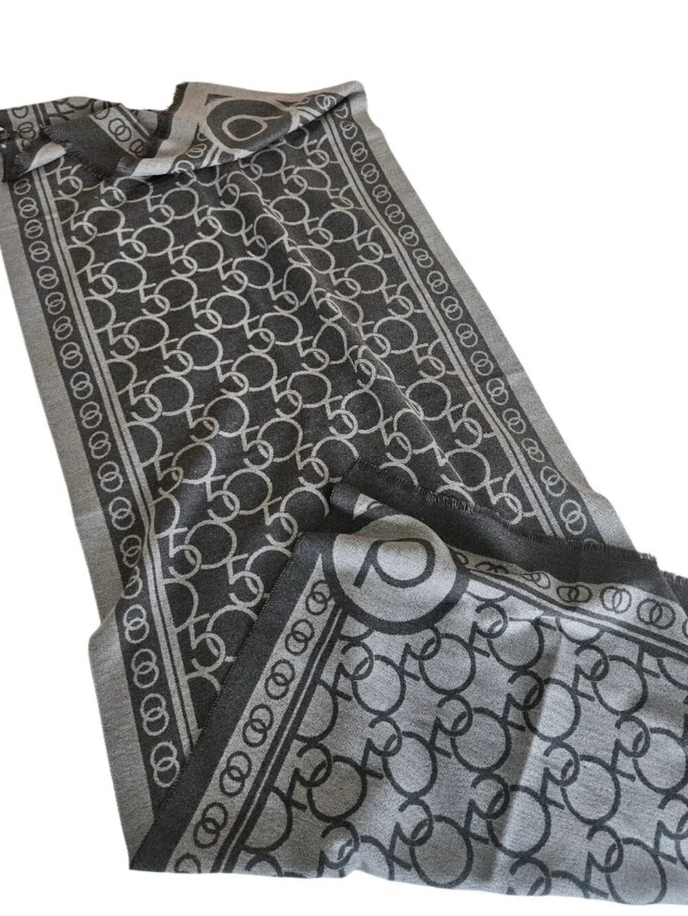 NWT 100% Bloominger Gray Patterned Women's Wrap Scarf